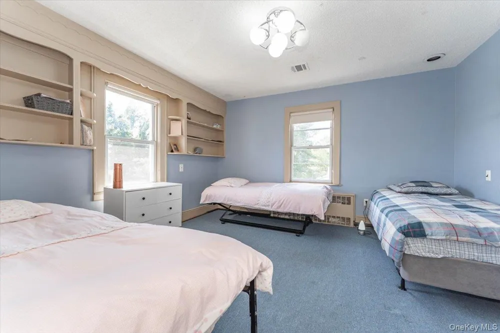 1068 Highland Place Woodmere, NY 11598