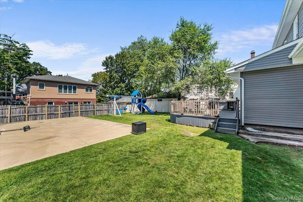1068 Highland Place Woodmere, NY 11598
