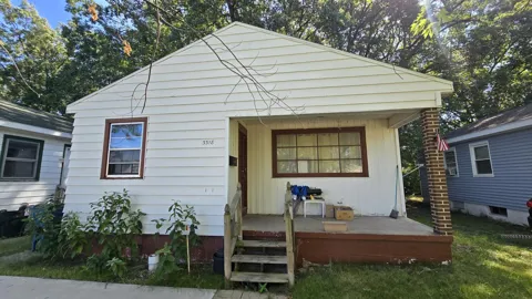 3318 Lemuel Street