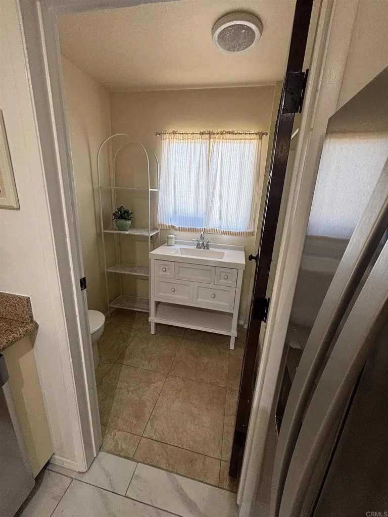 6114 Fenimore Way San Diego, CA 92120
