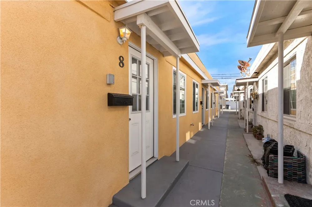1128 W Balboa Blvd Newport Beach, CA 92661