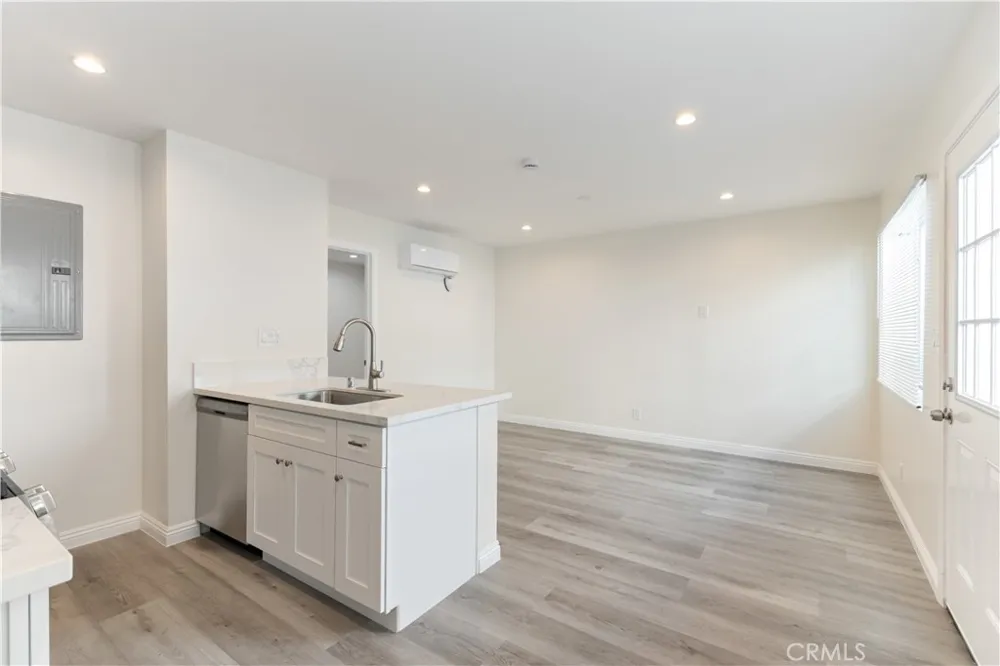 1128 W Balboa Blvd Newport Beach, CA 92661