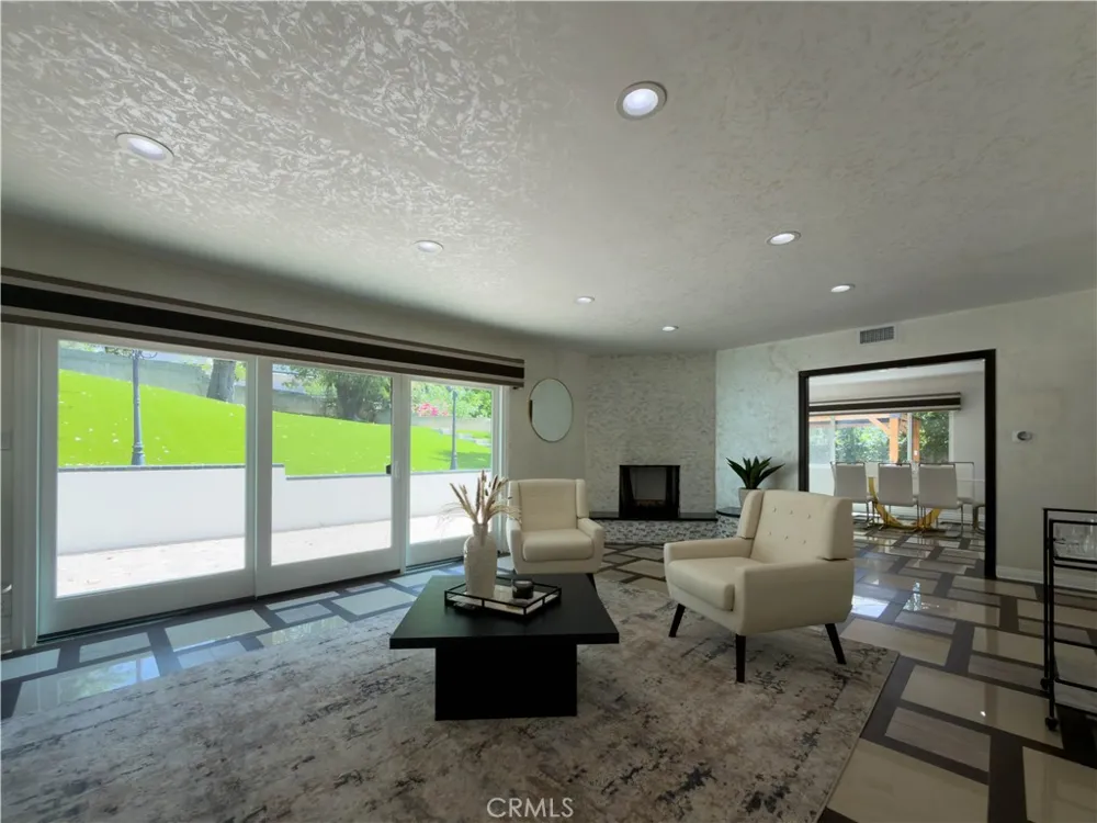 5836 Winnetka Avenue Woodland Hills, CA 91367