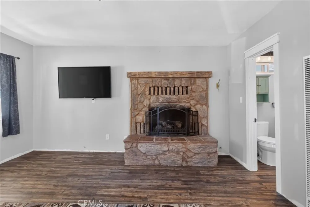 1858 Thrush Wrightwood, CA 92397