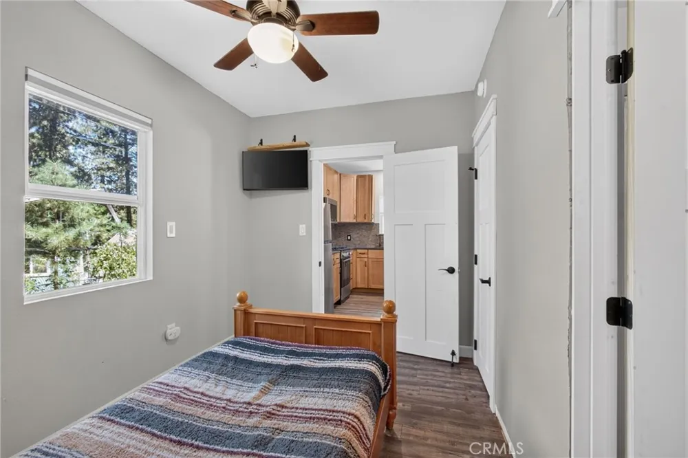 1858 Thrush Wrightwood, CA 92397
