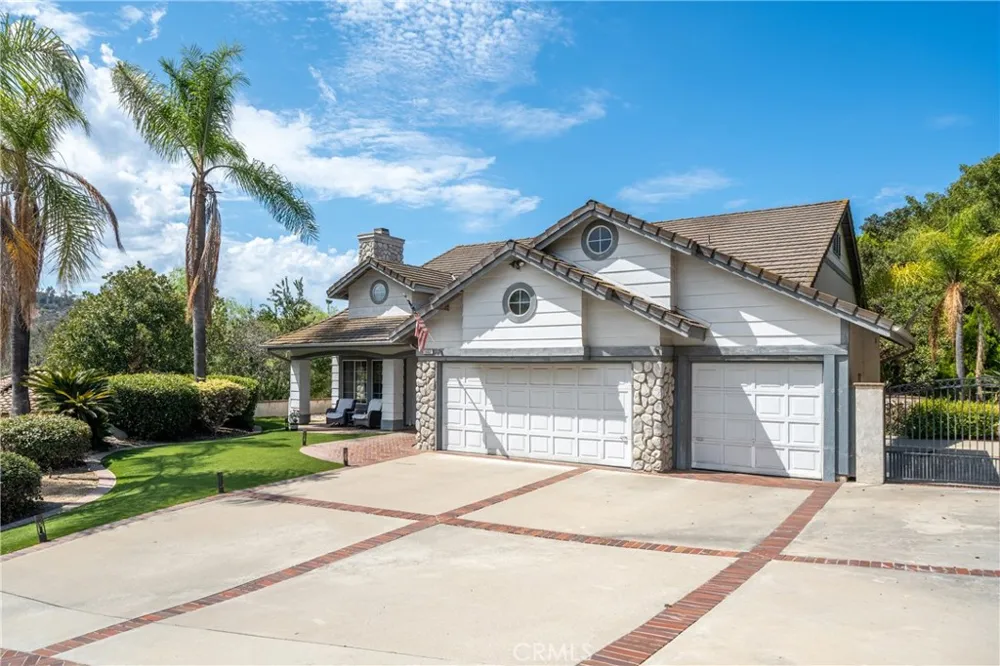 1463 Oak View way Escondido, CA 92029