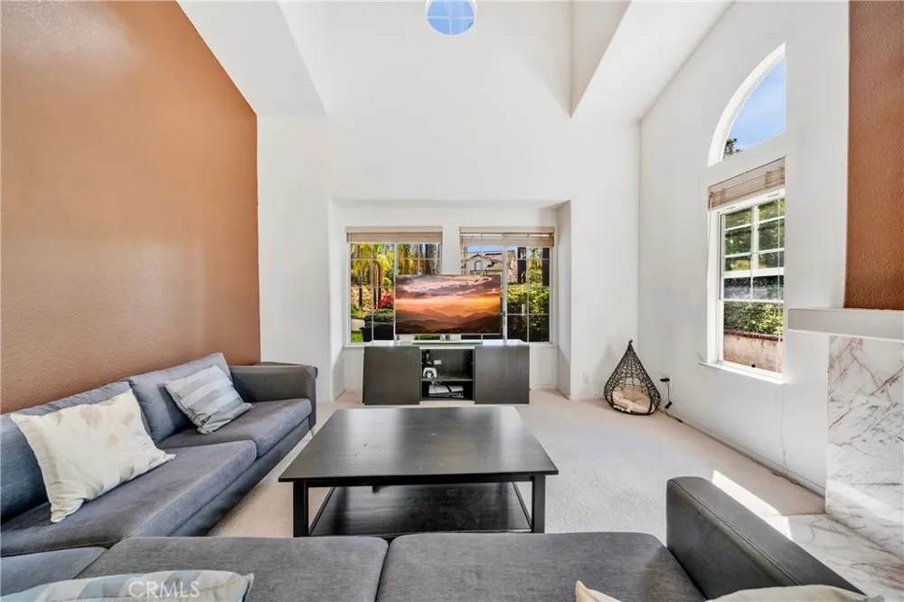 1463 Oak View way Escondido, CA 92029