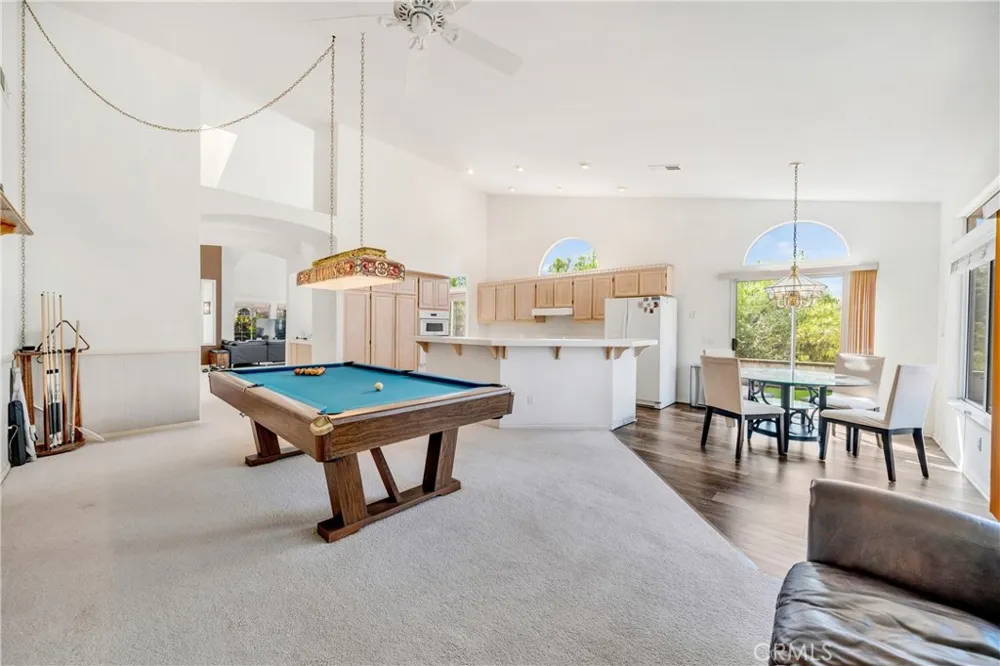 1463 Oak View way Escondido, CA 92029