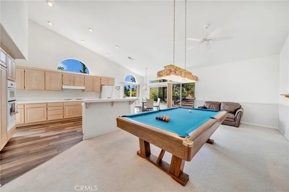 1463 Oak View way Escondido, CA 92029