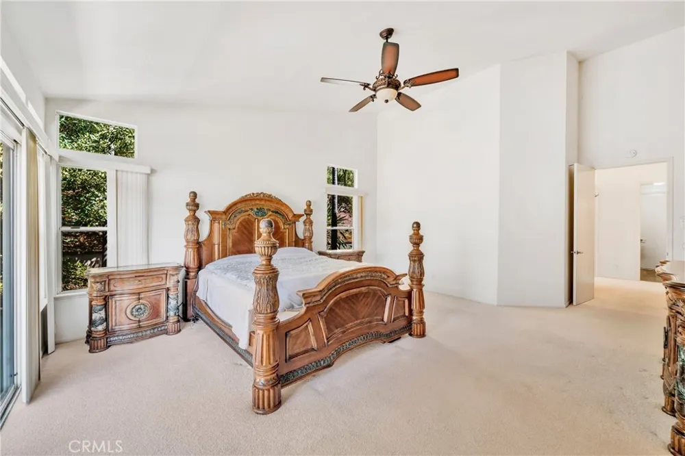 1463 Oak View way Escondido, CA 92029