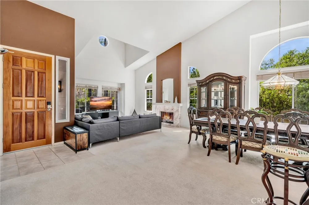 1463 Oak View way Escondido, CA 92029
