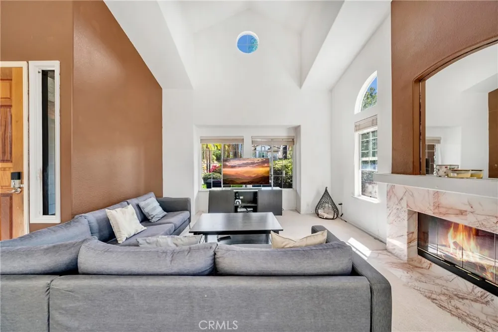 1463 Oak View way Escondido, CA 92029