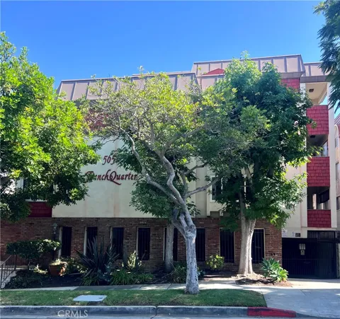 5651 Sumner #113