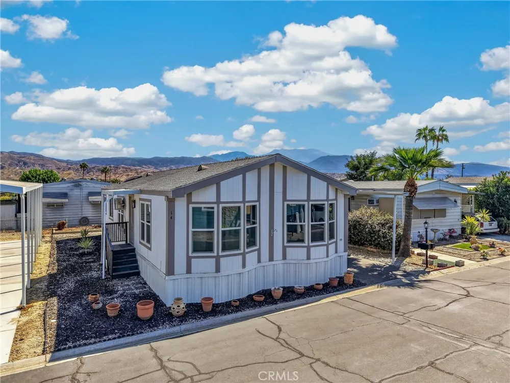 1499 Old Mountain #14 San Jacinto, CA 92583