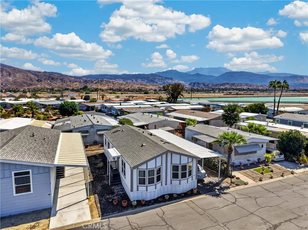 1499 Old Mountain #14 San Jacinto, CA 92583