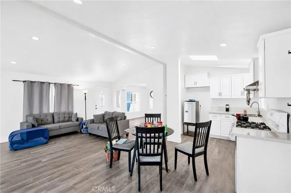 1499 Old Mountain #14 San Jacinto, CA 92583