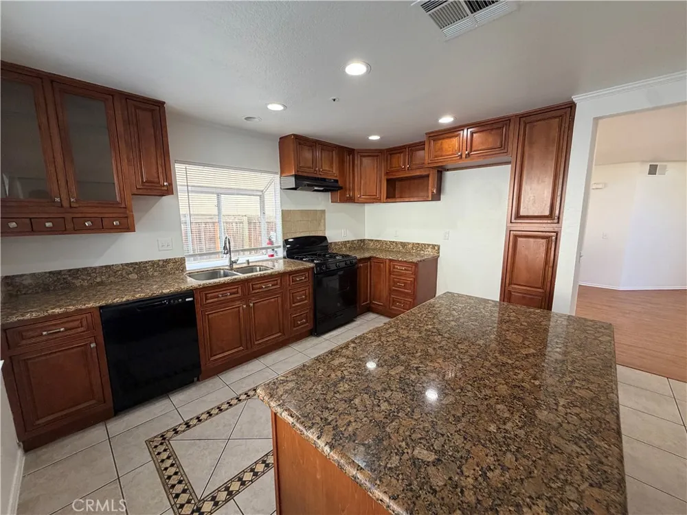 11705 Malagon Drive Fontana, CA 92337