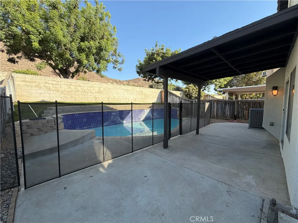 11705 Malagon Drive Fontana, CA 92337