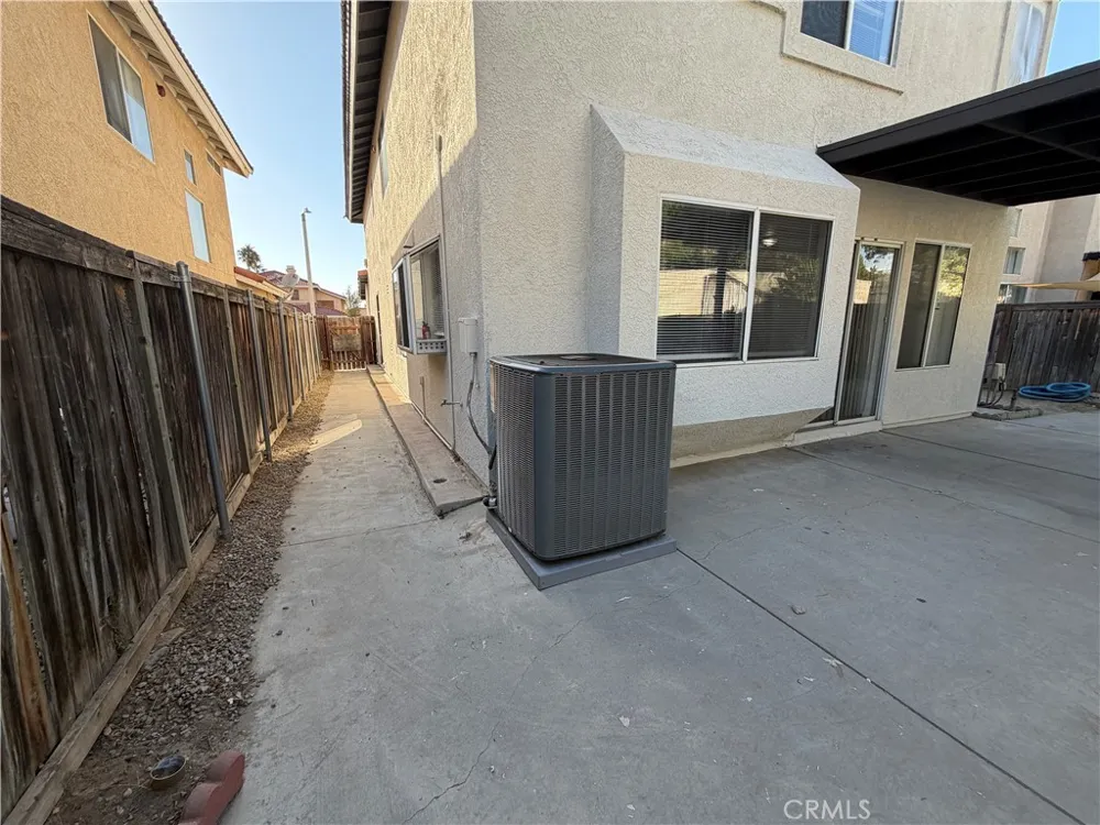 11705 Malagon Drive Fontana, CA 92337