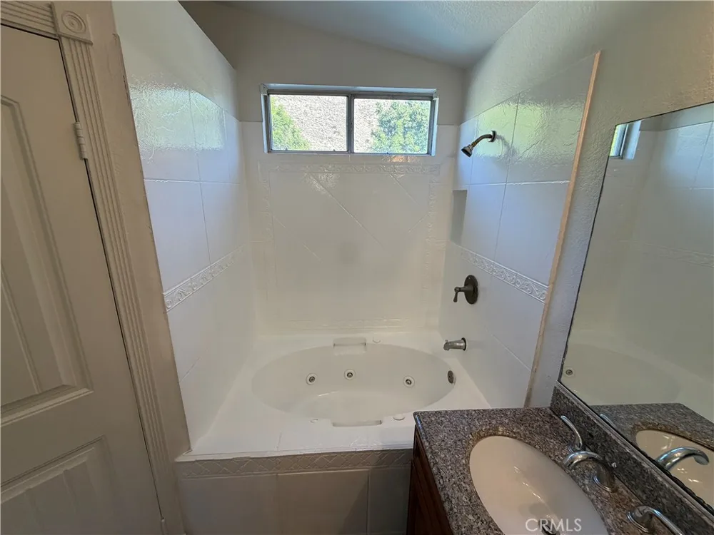11705 Malagon Drive Fontana, CA 92337