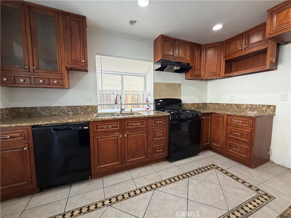 11705 Malagon Drive Fontana, CA 92337