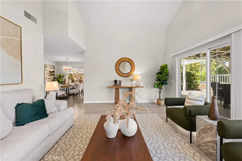 6265 Birdie La Verne, CA 91750