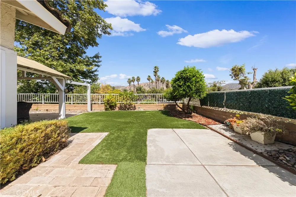 6265 Birdie La Verne, CA 91750