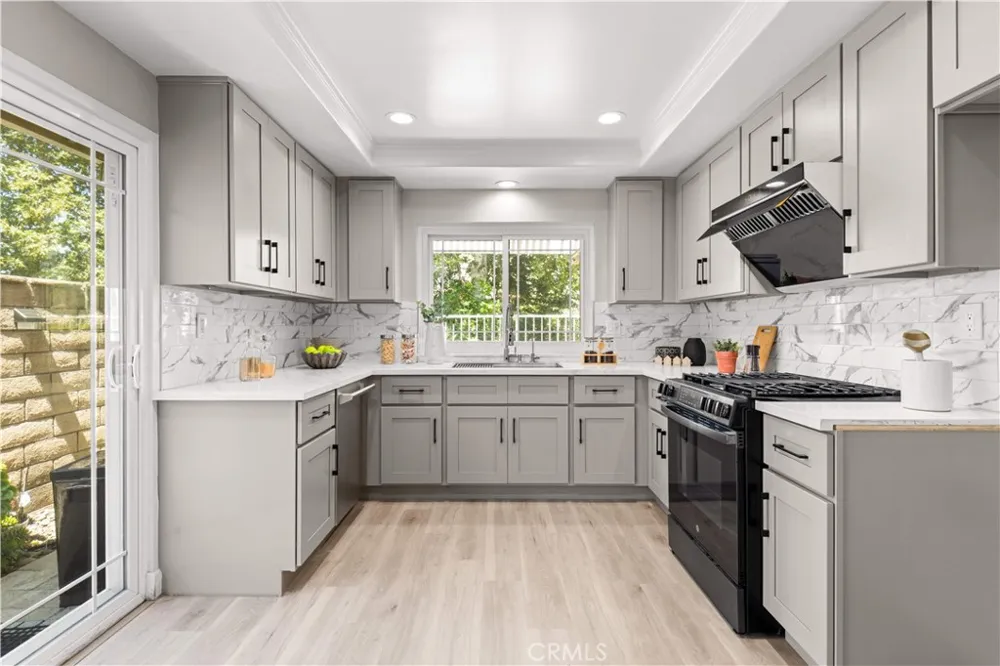 6265 Birdie La Verne, CA 91750