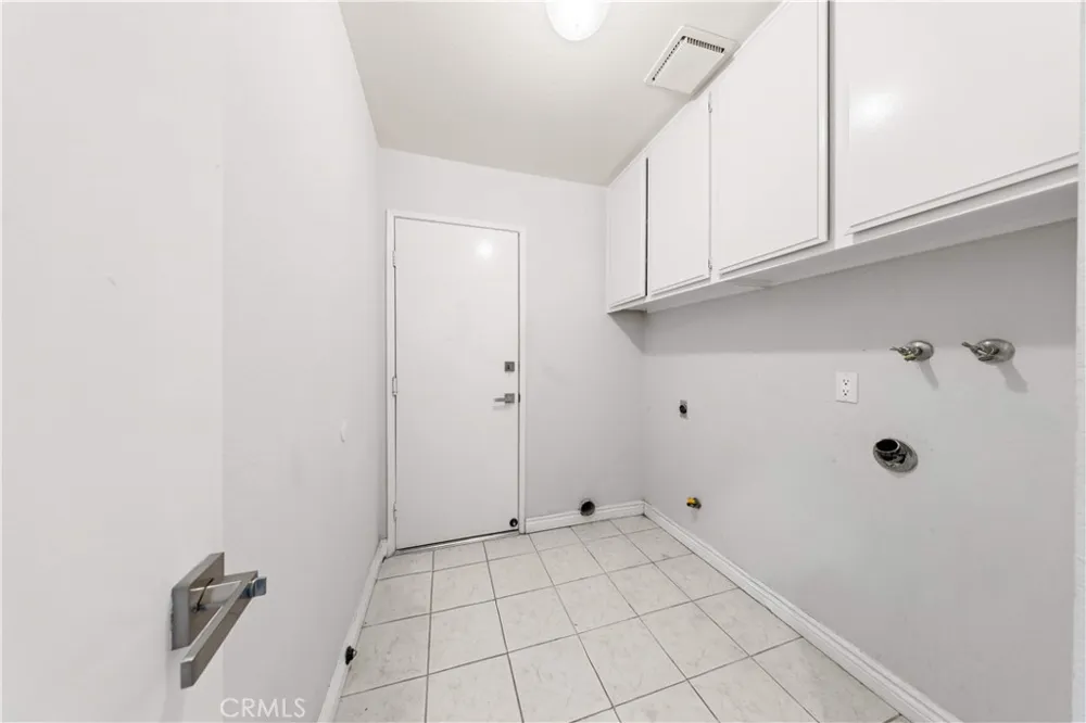 6265 Birdie La Verne, CA 91750