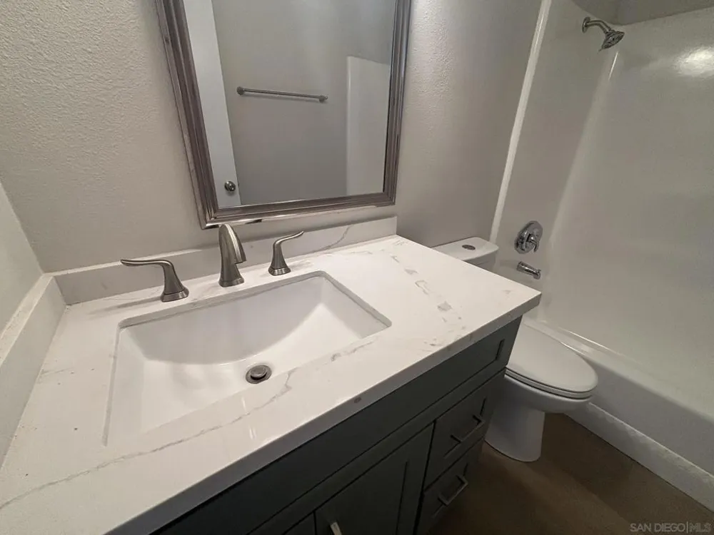 13942 Via Rimini San Diego, CA 92129