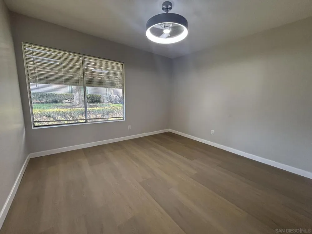 13942 Via Rimini San Diego, CA 92129
