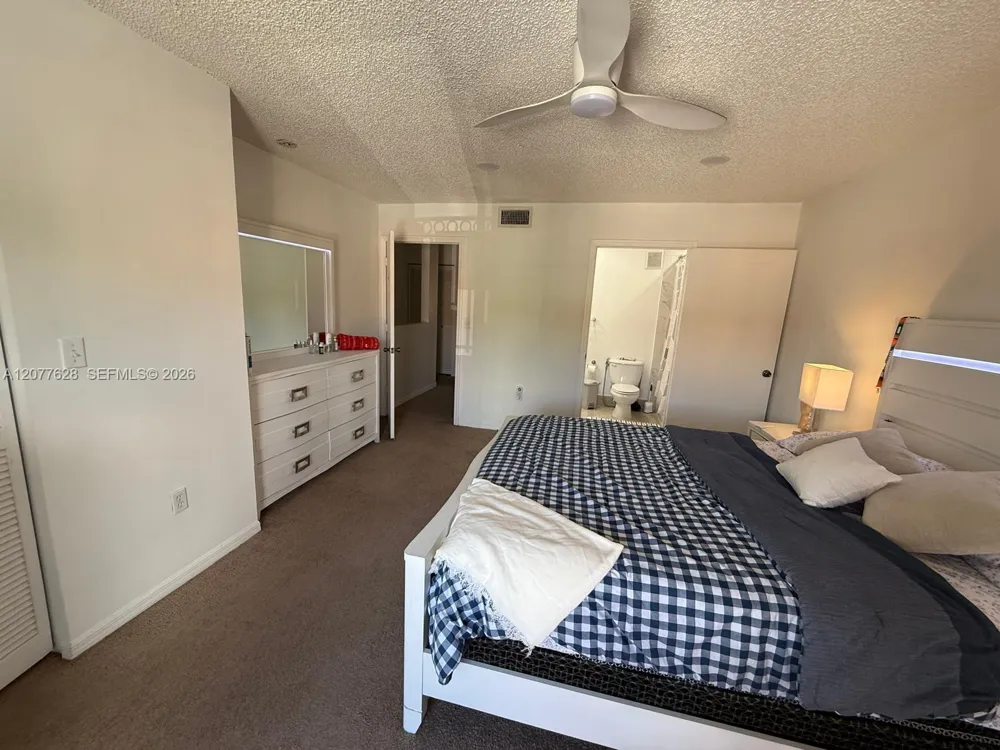 7055 NW 173rd Dr #1503 Hialeah, FL 33015