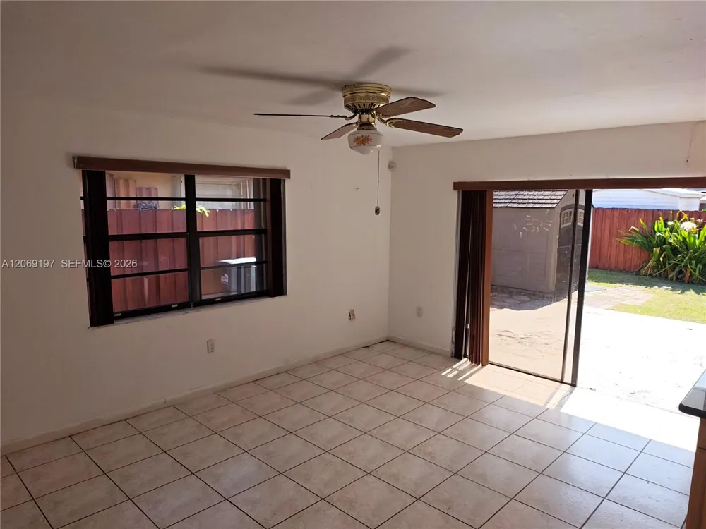1220 SW 104th Ave Miami, FL 33174