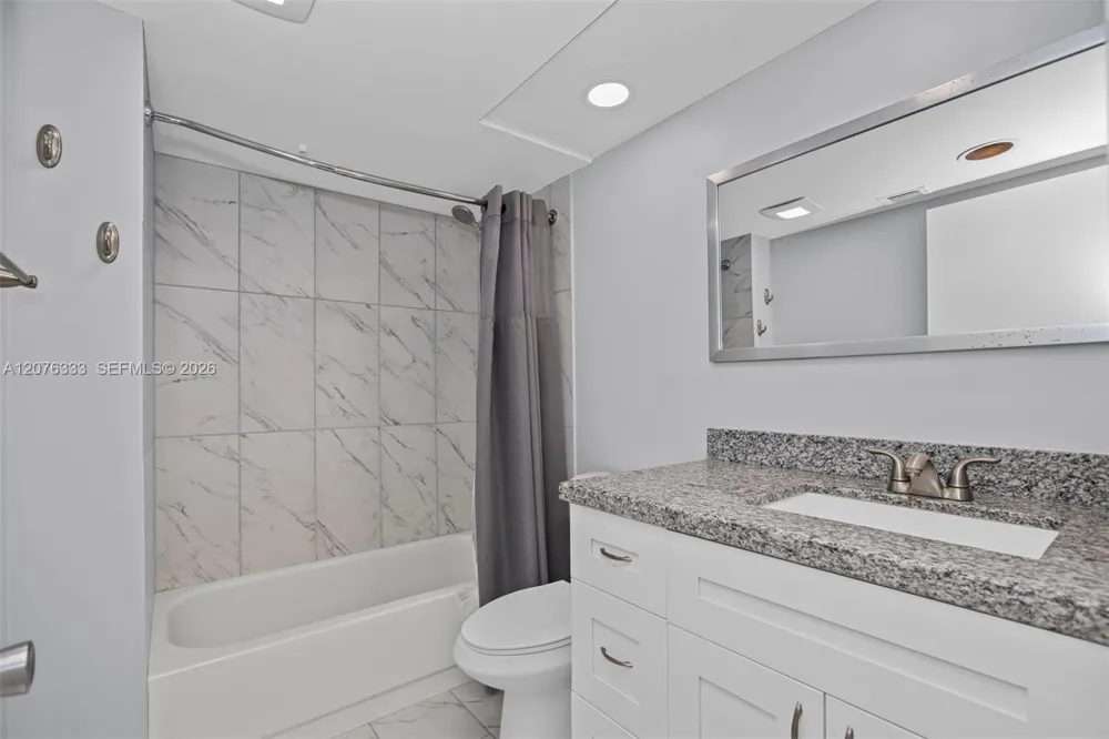 901 SW 128th Ter #212A Pembroke Pines, FL 33027
