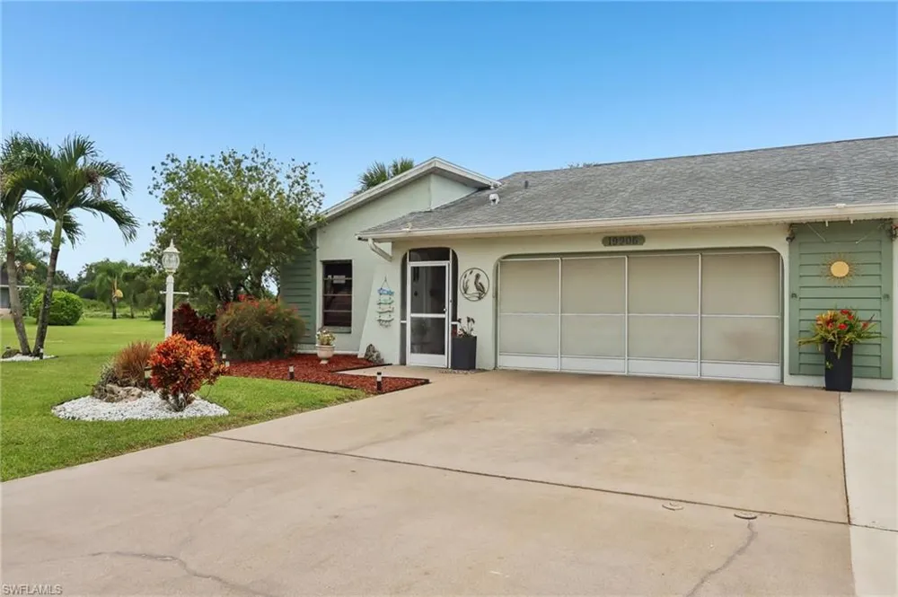 19906 Lake Vista Circle Lehigh Acres, FL 33936