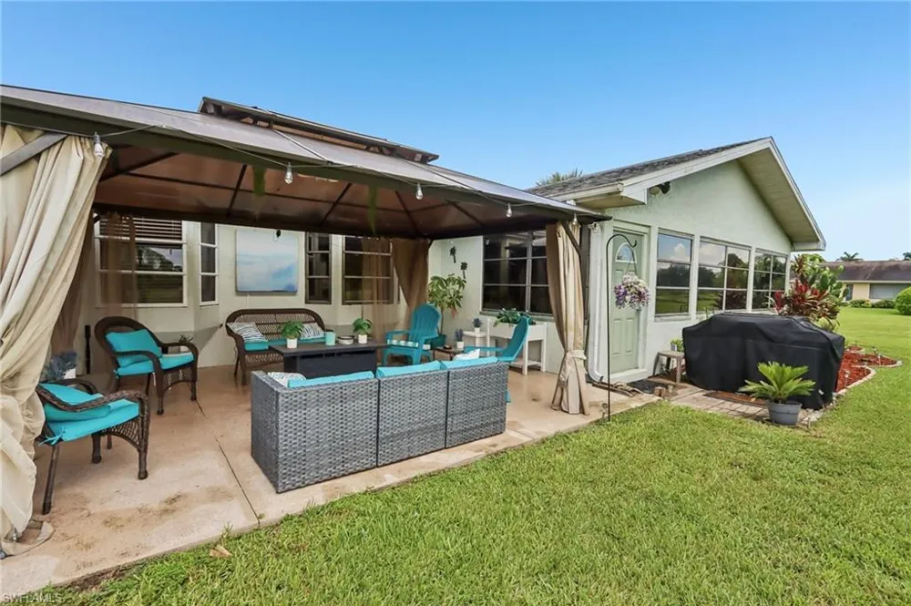 19906 Lake Vista Circle Lehigh Acres, FL 33936
