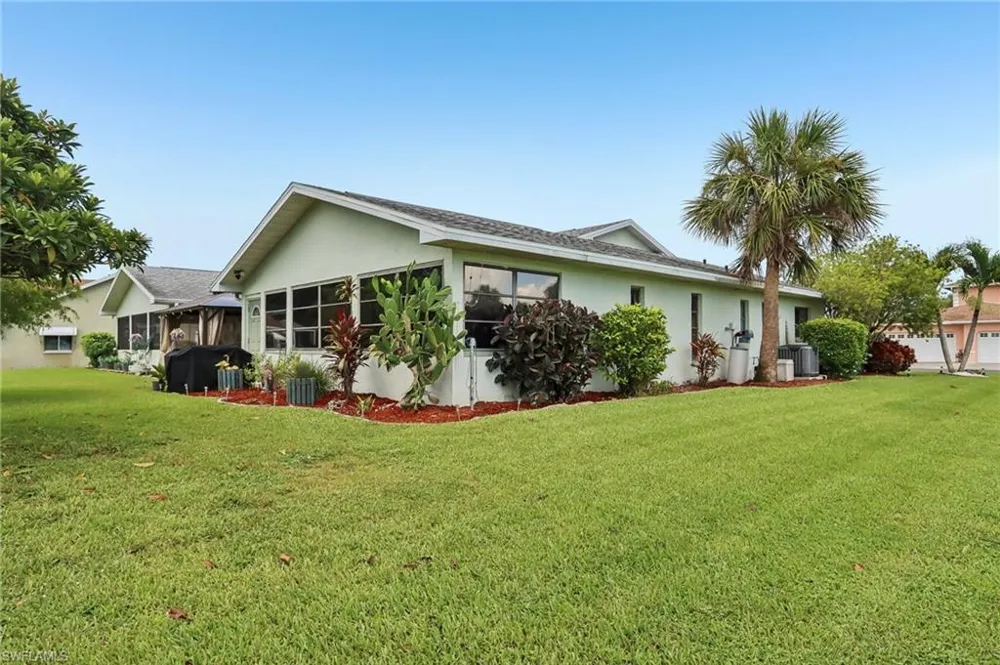 19906 Lake Vista Circle Lehigh Acres, FL 33936