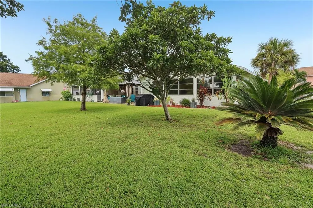 19906 Lake Vista Circle Lehigh Acres, FL 33936
