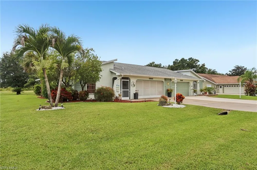 19906 Lake Vista Circle Lehigh Acres, FL 33936