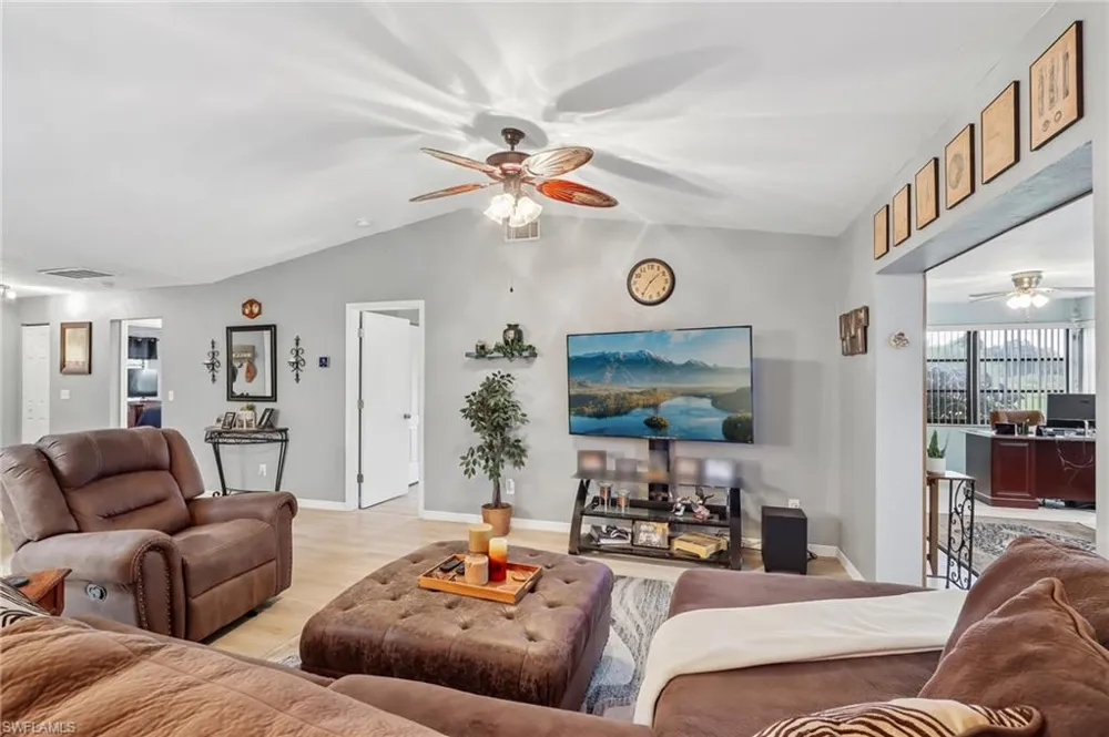 19906 Lake Vista Circle Lehigh Acres, FL 33936