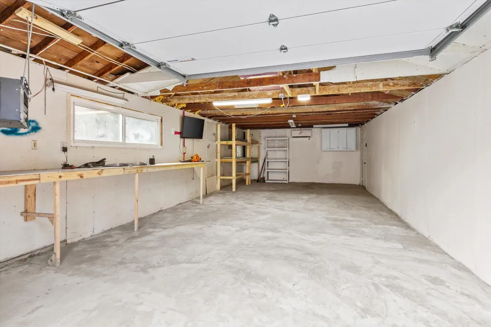 2574 2nd Avenue E North Saint Paul, MN 55109