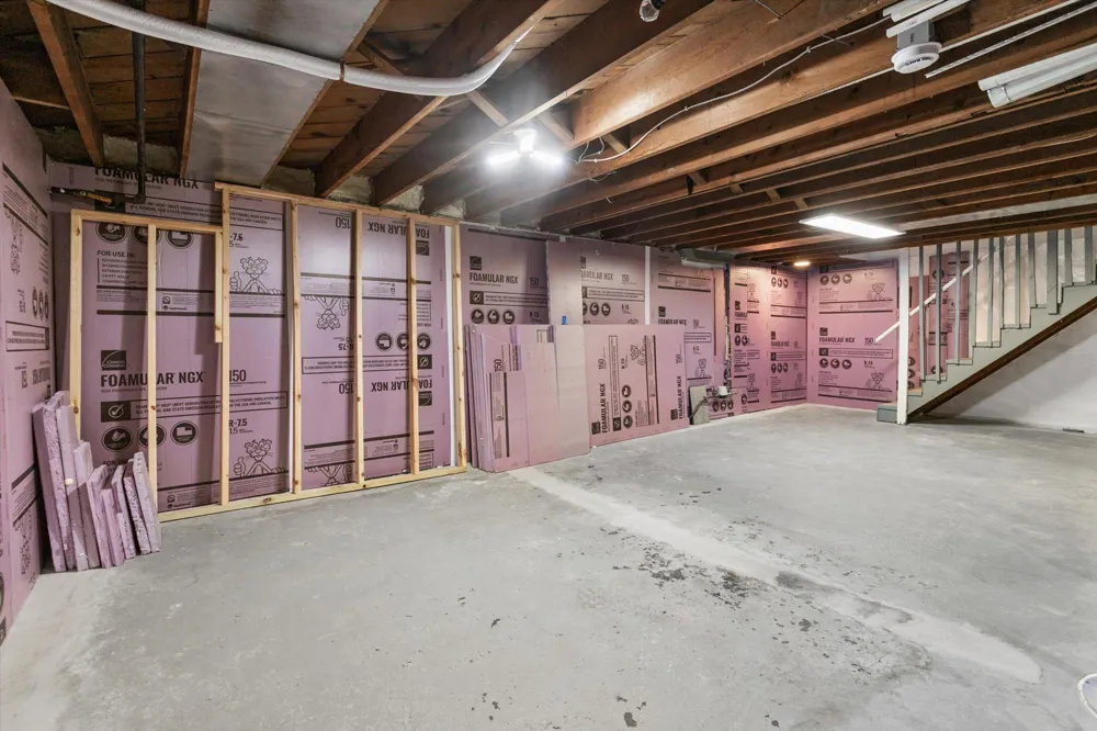 2574 2nd Avenue E North Saint Paul, MN 55109