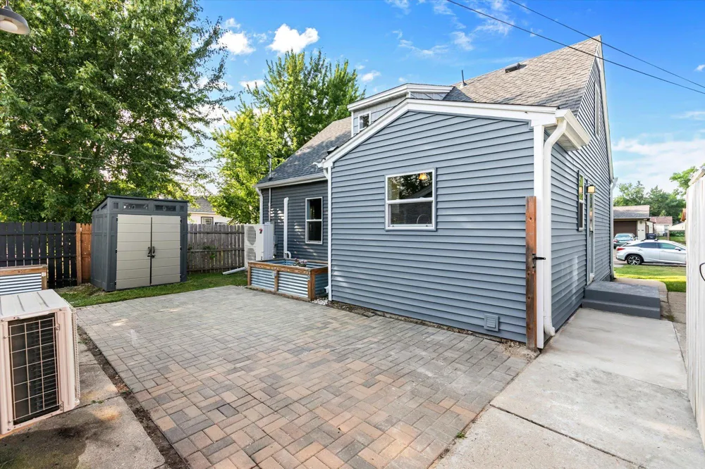 2574 2nd Avenue E North Saint Paul, MN 55109