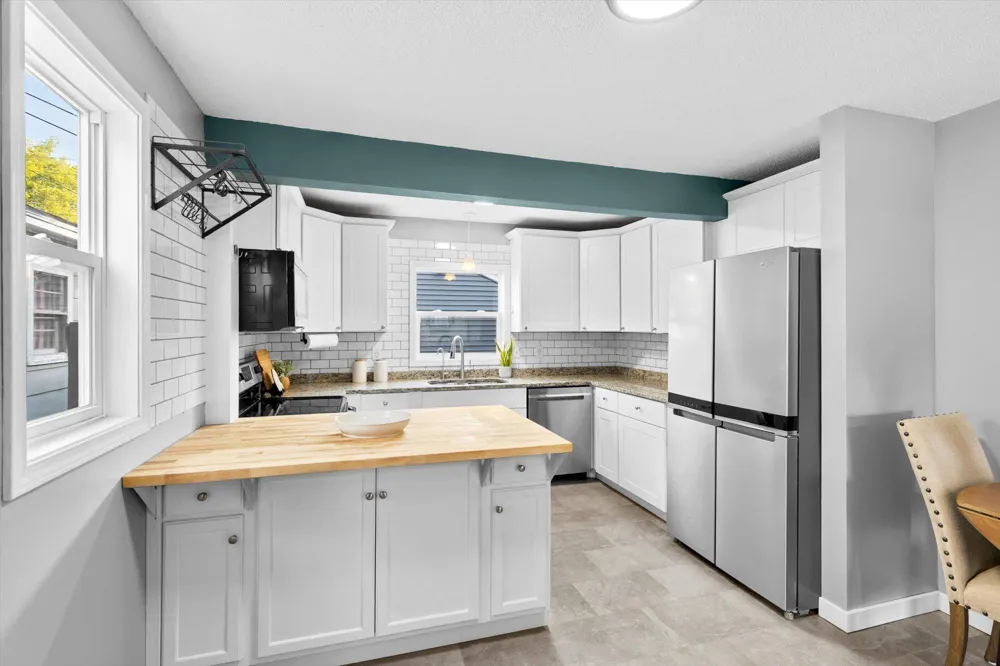 2574 2nd Avenue E North Saint Paul, MN 55109