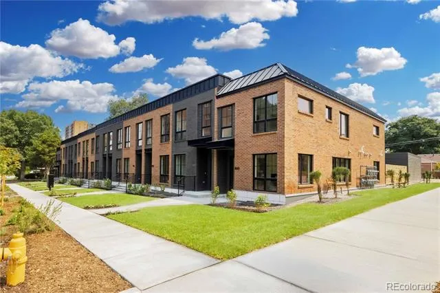 812 Dahlia Street Denver, CO 80220