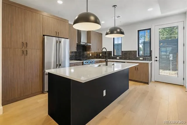 812 Dahlia Street Denver, CO 80220