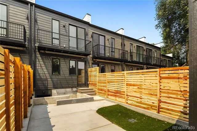 812 Dahlia Street Denver, CO 80220