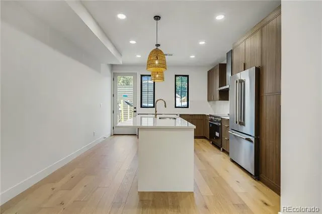 812 Dahlia Street Denver, CO 80220