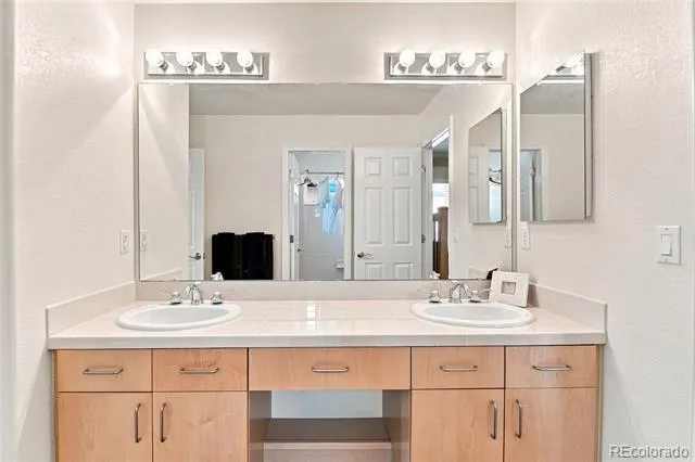 6072 Vacquero Drive Castle Rock, CO 80108