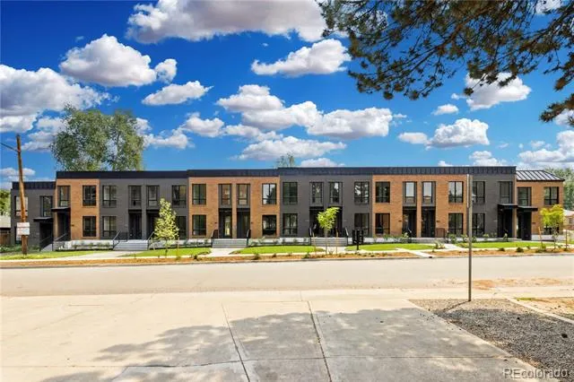 822 Dahlia Street Denver, CO 80220